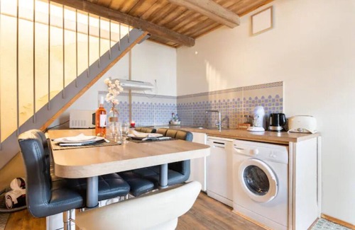 Luzech Casa | Cottage 3 estrellas - Corazón de pueblo-Ciudad medieval-Suroeste