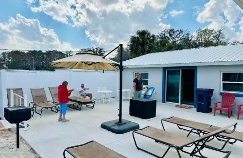 Tavares Casa | Cottage 35, Heron Hideaway - Dora Canal Court - a downtown, waterfront community