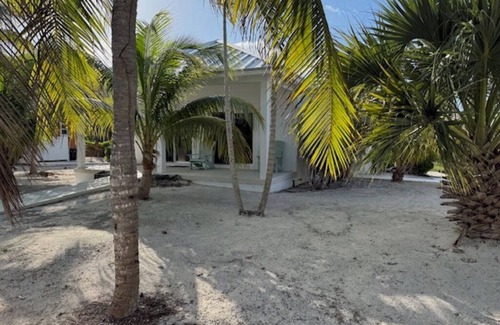 Sandy Point Cabaña | Cottage 5 - Charming Secluded Cottage, Large pool, Tennis, Private Community