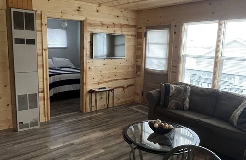Fox Lake Casa | Cottage 6 on Beautiful Fox Lake!