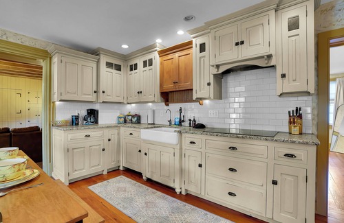 Mount Joy Casa | Cottage at High Cross Farms | Front Porch