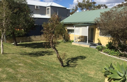 Mandurah Casa | Cottage by the Sea Mandurah, Cómodo, Location Plus, Familia y mascotas