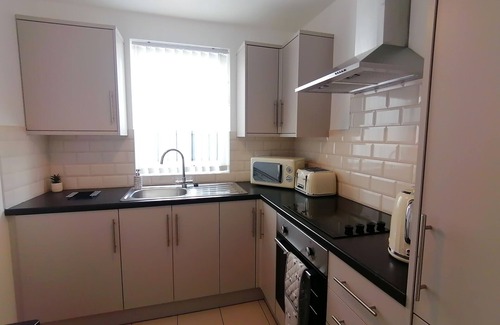 Abercych Cabaña | Cottage by the river with fishing.