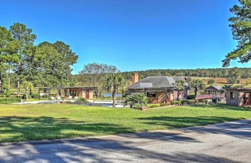 Ridgeway Cabaña | 'cottage by the Pond' on Gorgeous Expansive Estate