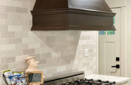 McDonough Casa | Cottage by the Square