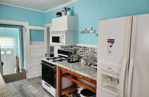 Grand Haven Cabaña | Encanto Cottage - Centro - 3 BR / 1. 5 BA Casa recién remodelada