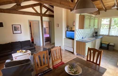 Doissat Cabaña | Gîte-Villa-Baño privado con bañera-Vista al campo-Emeraude