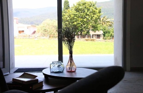 Poio Cabaña | CASA RURAL PARA 11 PERSONAS CON JARDÍN Y PISCINA PRIVADOS + WIFI