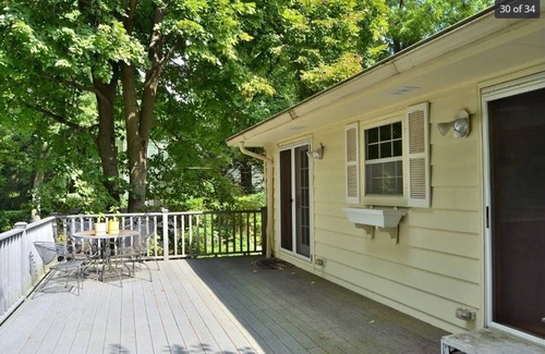 Spring Harbor Casa | Cottage gem: Spotless, secluded & bring the dog!