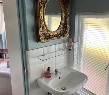 Greater Johannesburg Metropolitan Area Apartamento | Cottage in Ferndale, Randburg with own pool