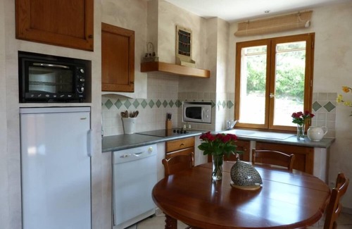 Pernes-les-Fontaines Apartamento | Casa rural en provenzal Mas-Gran confort-Vista excepcional-Patio-Piscina compartida