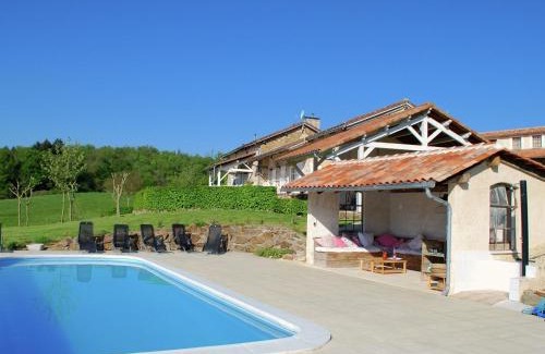 Roussines Casa | Cottage in France with Private Terrace
