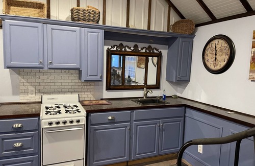 Trevose Cabaña | Cottage in Historic Bucks County