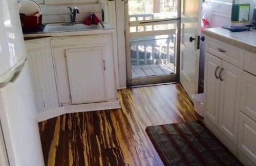 Pentwater Cabaña | Cottage in the woods-Lake MI access