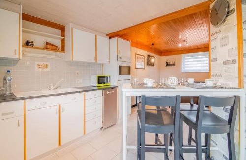 Vaux-sur-Sure Casa | Cottage in Vaux-sur-Sûre with garden