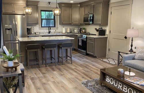 Lexington Cabaña | Cottage is located on scenic byway in beautiful bluegrass region of Lexington KY