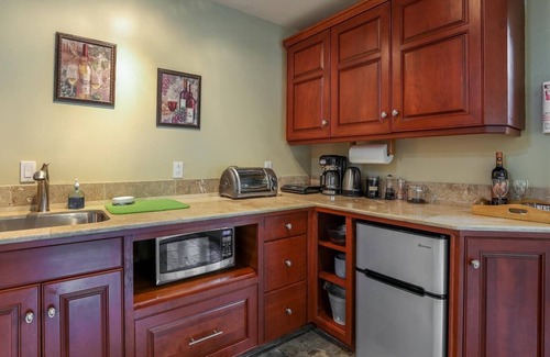 Tanner Cabaña | Cottage Located Directly On The River