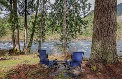Tanner Cabaña | Cottage Located Directly On The River