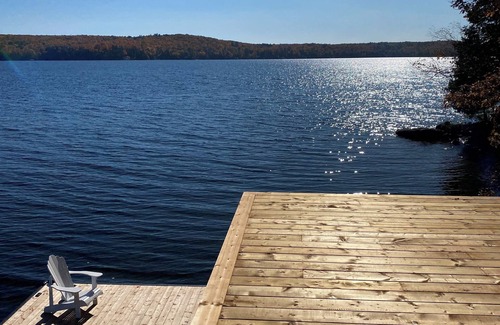 Baysville Cabaña | Cottage on Lake of Bays Bigwin Island 3 Bedroom PRIVATE MUSKOKA RETREAT