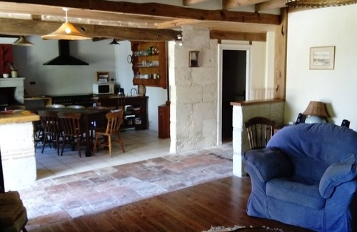 La Roche-Chalais Cabaña | Casita de campo "Porcherat - Perigord Vert, Dordoña" con vistas al lago, jardín privado y Wi-Fi