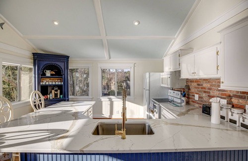 Rock Point Cabaña | Cottage w/ Potomac River Views in Newburg!
