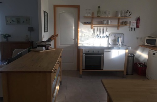 Mortagne-sur-Gironde Cabaña | Cottage con piscina privada climatizada, 15 minutos a la playa más cercana