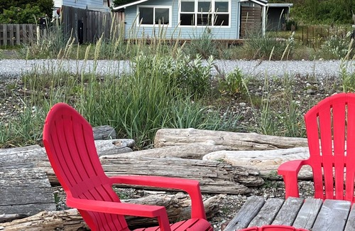 Birch Bay Casa | Cottage with Private Beach in Birch Bay