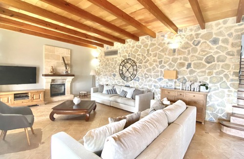 Selva Cabaña | Casa rural con maravillosas vistas a la montaña.