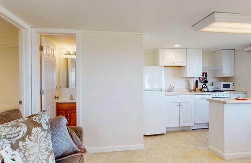 Old Orchard Beach Cabaña | Cottages by the Sea #1 by Bayley Vacation Rentals