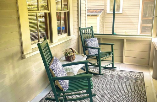 Bridgewater Cabaña | Cottages by the Lake #2 MAY SPRING SPECIALS!!
