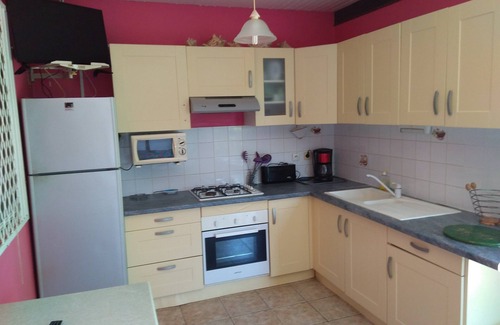 Sainte-Rose Casa | Casas rurales con piscina y Spa a 900 m del mar