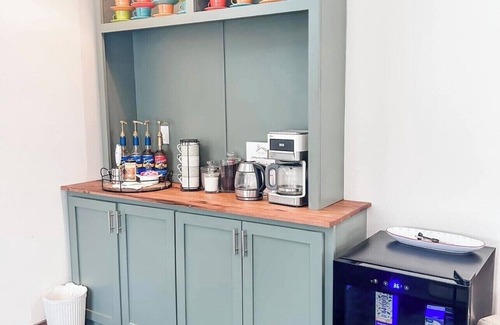 Sand Springs Apartamento | Cottonlove Crafthouse Sewing/Craft Retreat: Sand Springs Weekend escape, 8 beds.