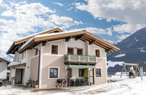 Schonbach Casa | Country house with garden near ski lift