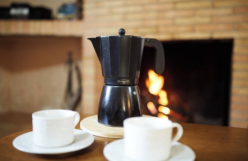 Villanueva del Arzobispo Casa | Casa rural 'Los Angostones' con vistas a la montaña, piscina y aire acondicionado
