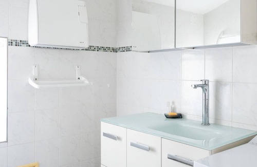 Saint-Genest-Lerpt Apartamento | Campo y ciudad, al mismo tiempo
