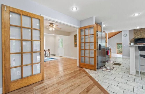 West Minot Casa | Country Castle Retreat! Beautiful 4600+ sq 4 bd 4 bath sprawling country estate!