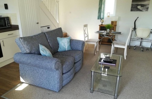 Morecombelake Casa | Country & Coastal Barn Retreat for couples near Lyme Regis