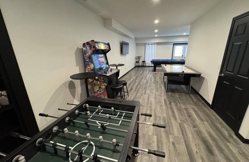 Fairview  Highland County Casa | Country Cornerstone Retreat, Pool | Game Room | Theater | Hot Tub | Massage
