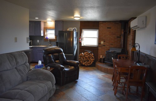 Racine Cabaña | Country Cottage get away w/ fire pit & breath-taking scenery