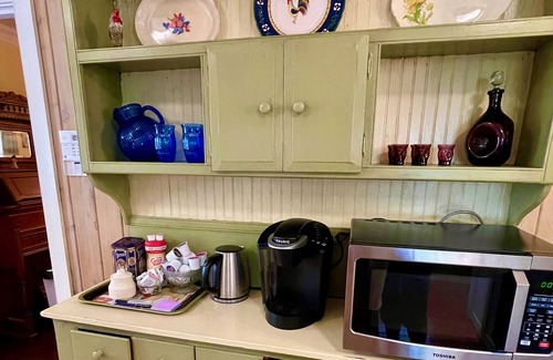 Memphis Casa | Country Cottage near University of Memphis