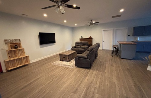 Bluffdale Cabaña | Country Cottage
