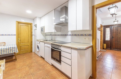 El Real de San Vicente Casa | Casa rural "La Fontanita" con vistas a la montaña, piscina privada y Wi-Fi