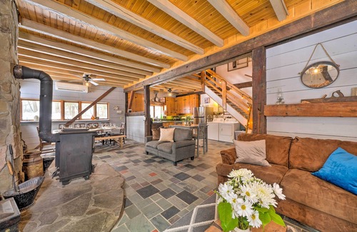 Cambridge Springs Casa | Country Escape w/ Fire Pit Near French Creek!