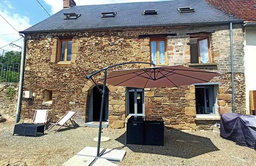Menil-Hubert-sur-Orne Casa | Country gite in Suisse Normande leisure, fishing, paragliding, hiking, cycling
