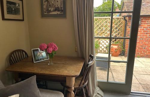 Peppard Common Apartamento | Country garden retreat near Henley on Thames