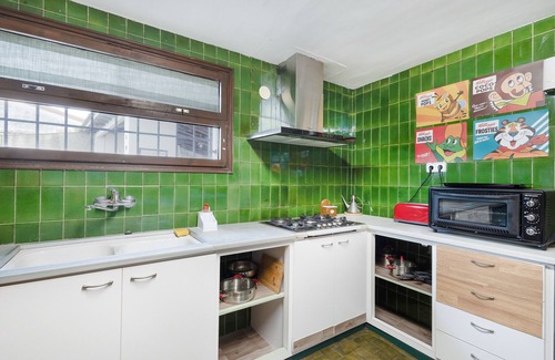 San Martin Sarroca Villa | Casa rural 'Cal Eloi Janet' con vistas a la montaña, piscina privada y Wi-Fi