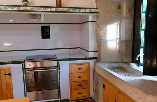 Portas Casa | Casa rural 'A Viña Do Souto' con vistas a la montaña, terraza privada y jardín privado