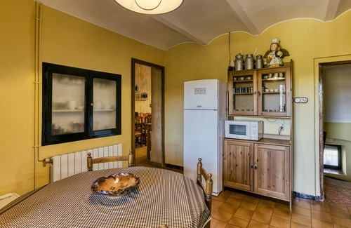 Serinya Casa | Casa de campo Can Cirera con vistas a la montaña y Wi-Fi