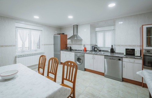 Sasamon Casa | Casa rural 'El Humilladero' con terraza privada