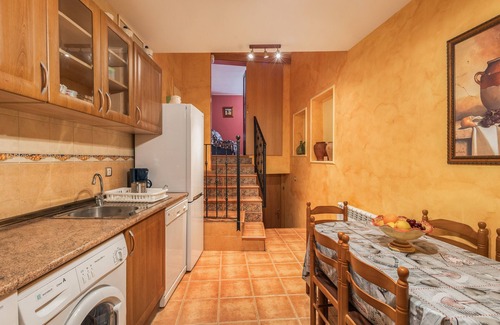 Maluenda Casa | Casa rural 'El Rellano' con balcón, Wi-Fi y aire acondicionado